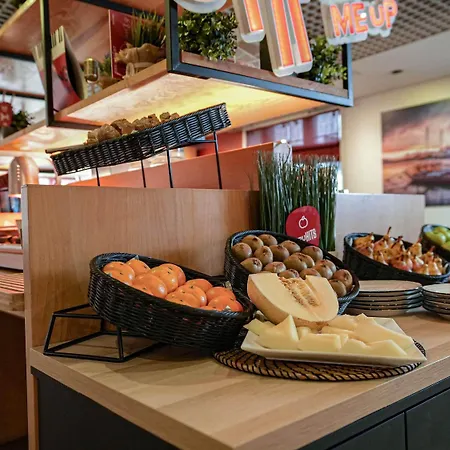 Ibis Centro Sao Bento מלון