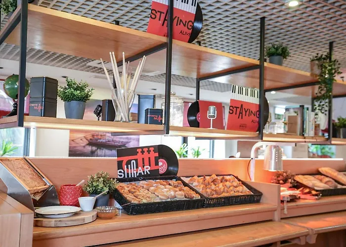 Ibis Centro Sao Bento 2*