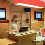 Ibis Centro Sao Bento 2* ポルト