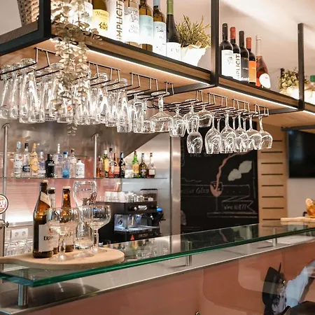 Отель Ibis Centro Sao Bento Порту