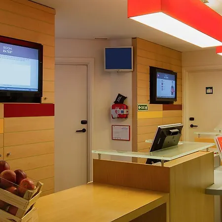 Ibis Centro Sao Bento Hotel 2*