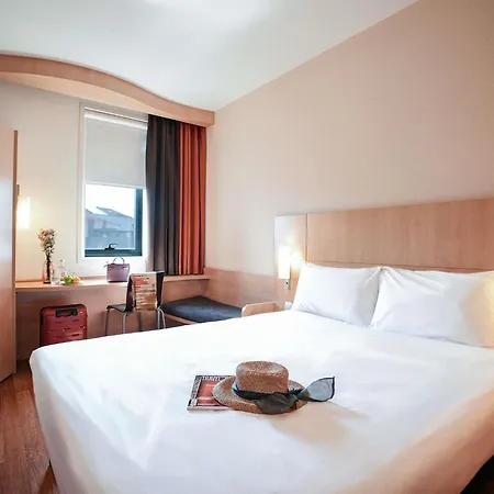 Ibis Centro Sao Bento 2*